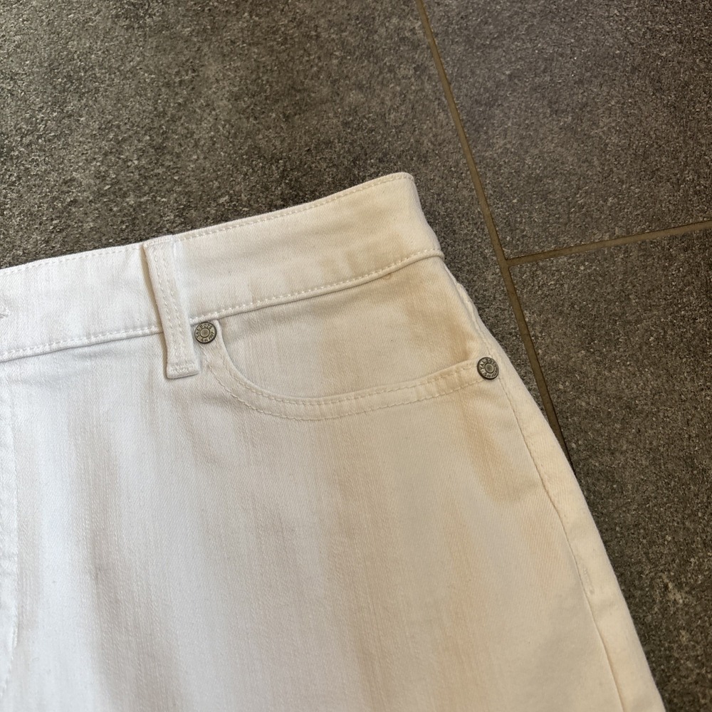 Talbots Size 10 White Denim Skirt 5 Pocket 3/4 Length Cotton Blend Front Slit - Picture 4 of 16